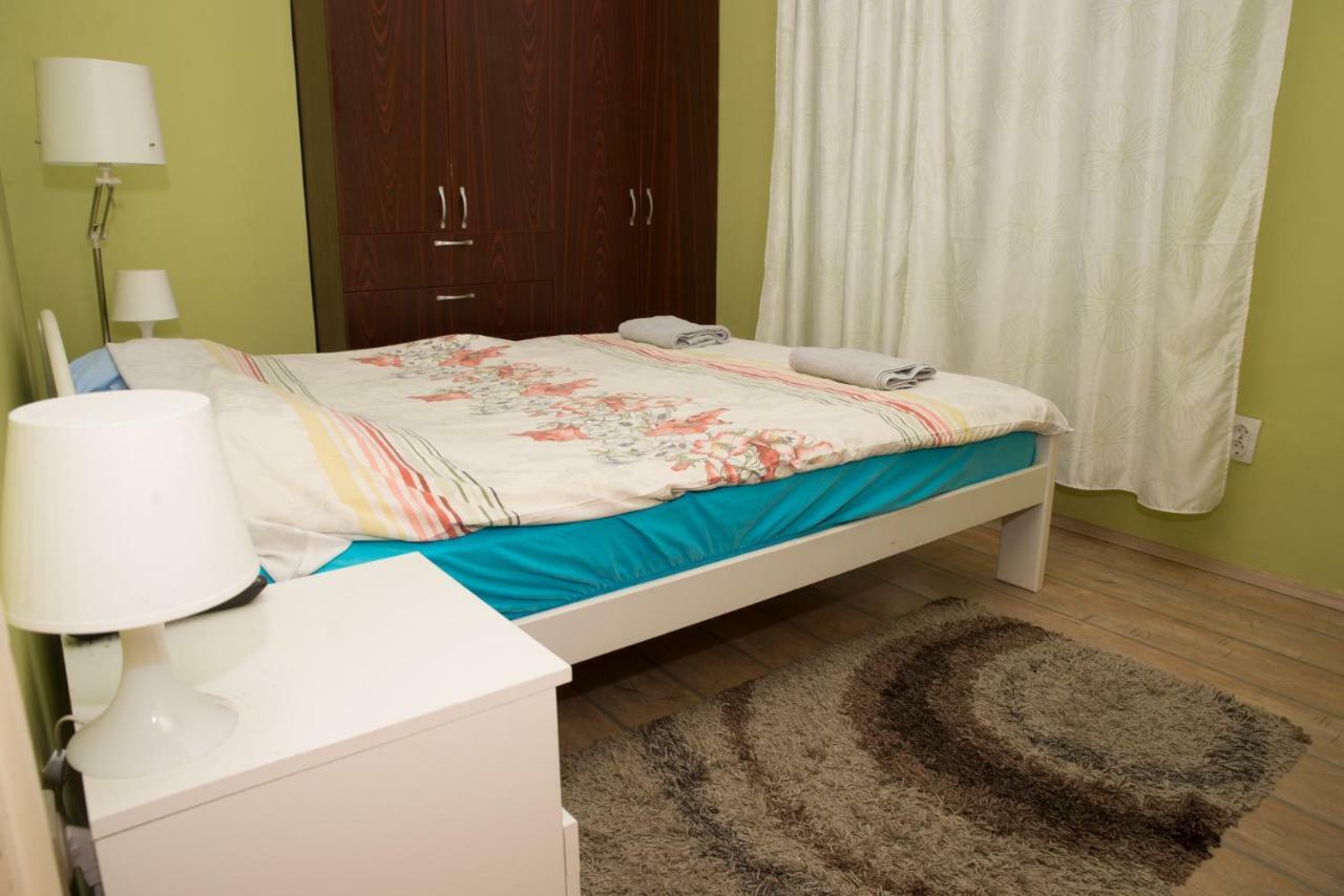 Reveller'S Hostel Dordegol Ngoại thất bức ảnh